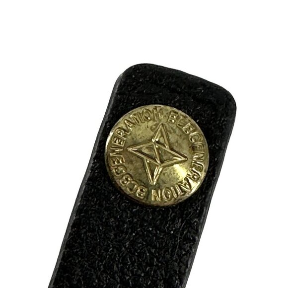 BCBG Generation Heart Love Leather Bracelet with Snap - Picture 2 of 4